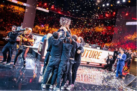 英雄联盟季中冠军赛：T1战队41分带战术解析，精准兵线控制击溃G2防线-雷火竞技